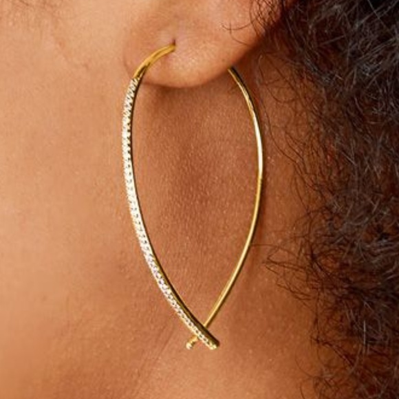 Stella and Dot | Retired⚜️GOLD Pavé Arc Modern Hoop Earrings - Picture 3 of 6